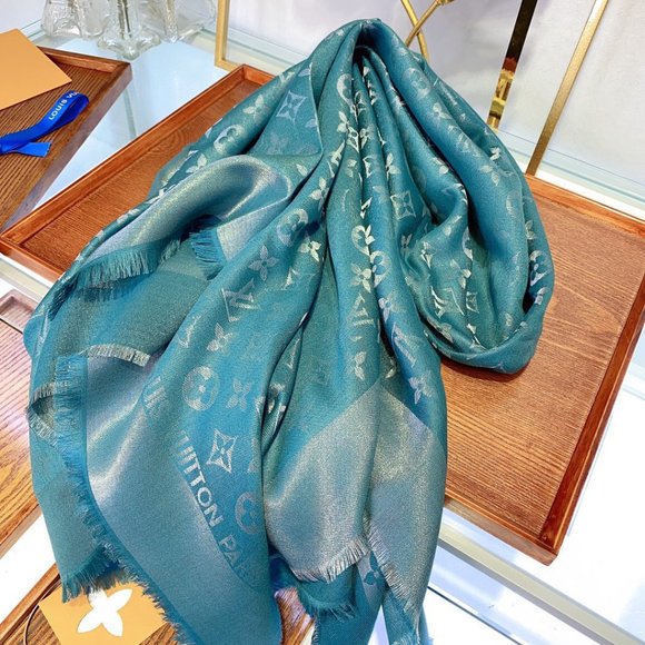 💎✨AUTHENTIC✨💎Louis Vuitton scarf - Picture 4 of 5